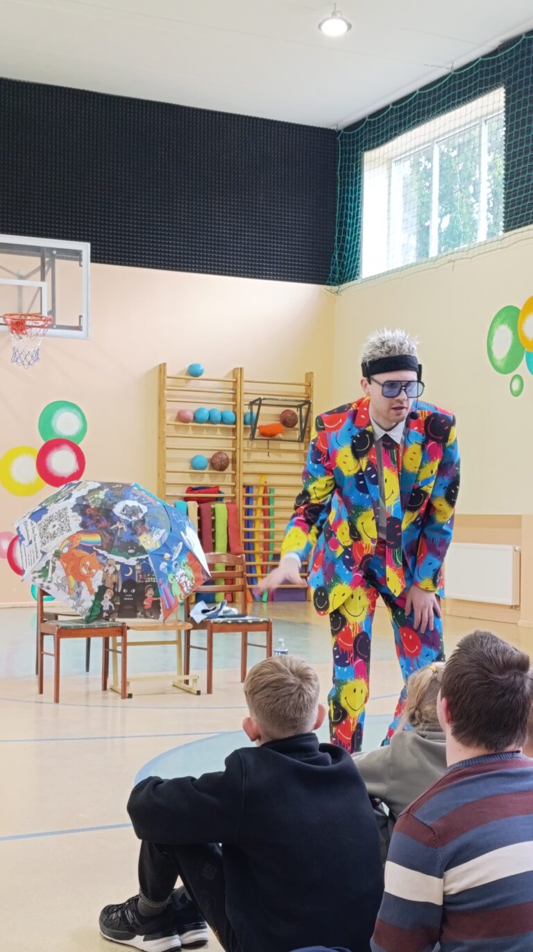 Edukacinė kelionė į pasakų šalį su ponu Čiau Čiau